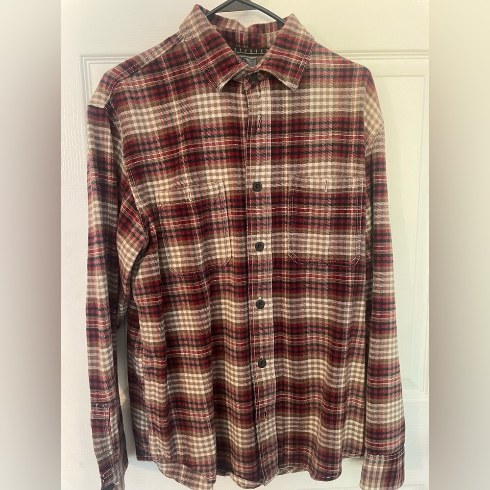 Red flannel long sleeve men’s medium